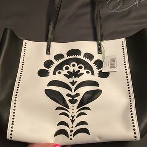 Brand New Vera Bradley Laser Cut Tote/Wallet